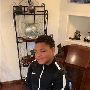 Meet your Posher, Larry